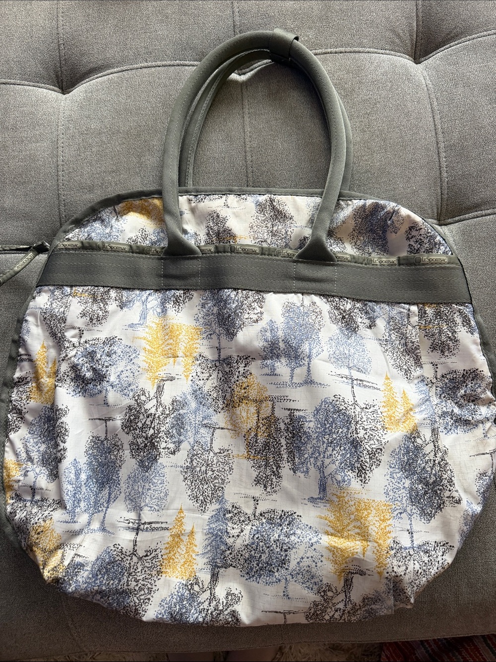 Tree-Print Everyday Tote in Olive, Blue-Gray & Yellow